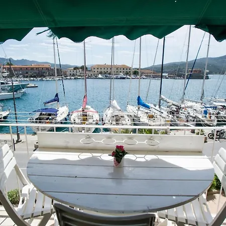 Apartman Bilocale La Tonnina - Goelba *